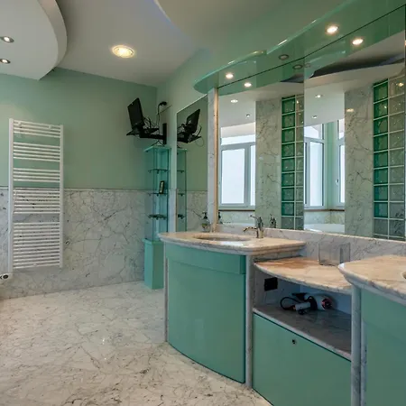 La Dolce * San Costanzo